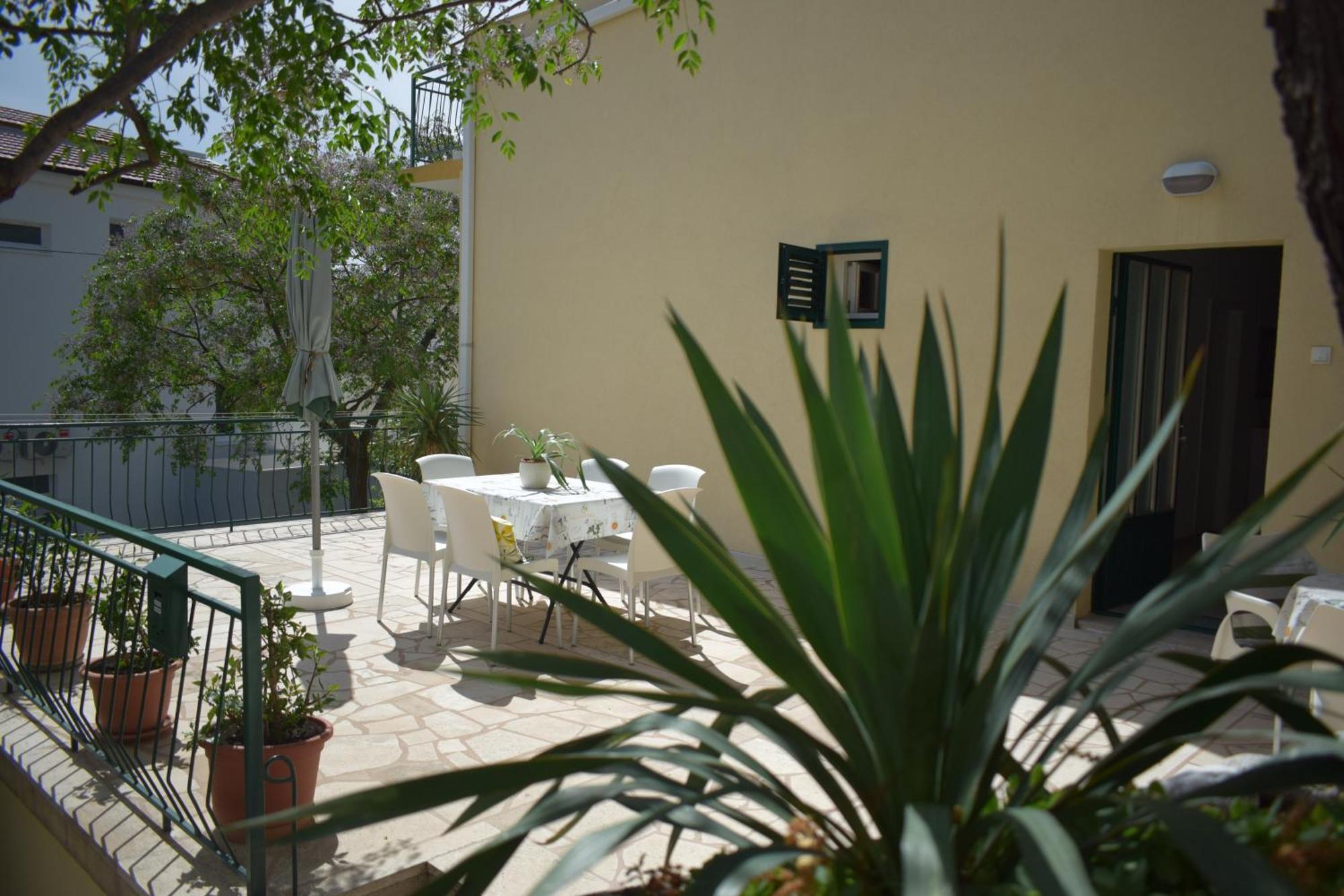 Apartment Antonella Makarska Bagian luar foto