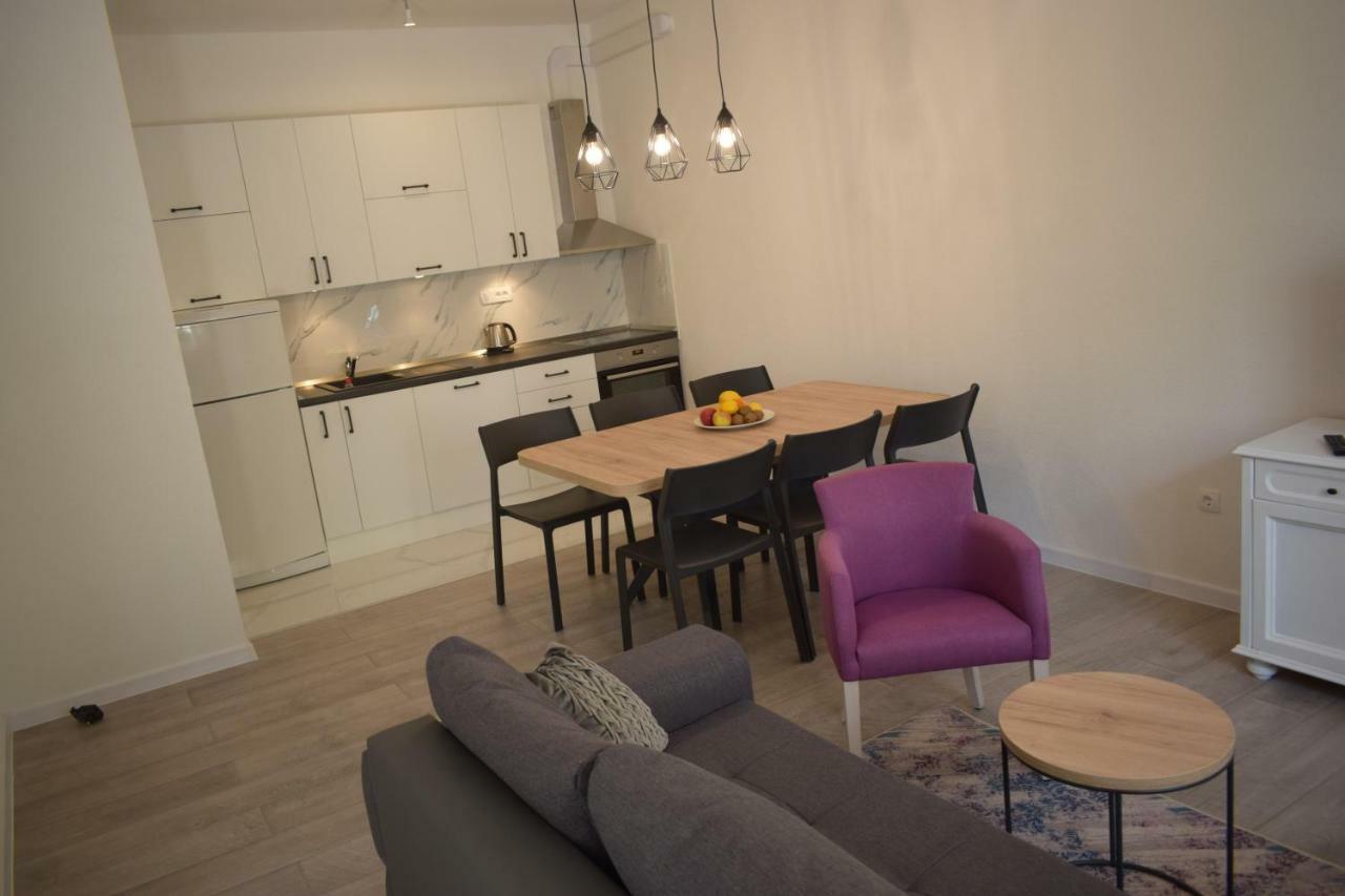 Apartment Antonella Makarska Bagian luar foto